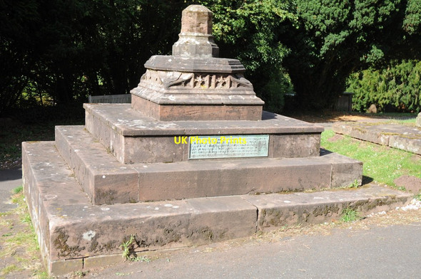 Photo 6"x4" Memorial in Hartlebury churchyard Waresley\/SO8470 c2011