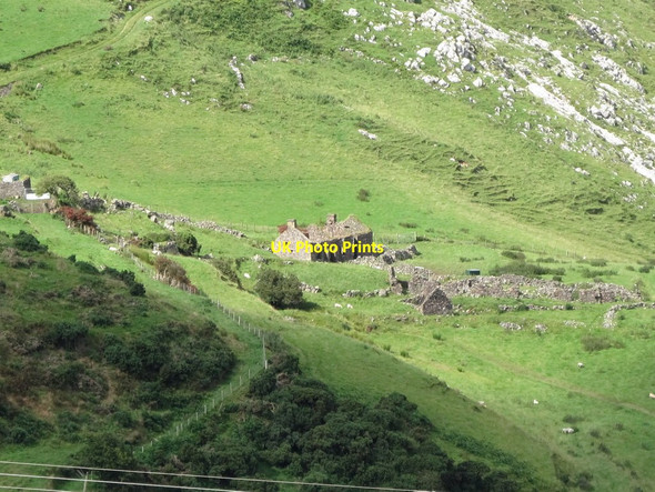 Photo 6"x4" Ruined farmhouse above Loughan Bay Cushendun c2011