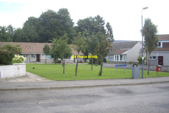 Photo 6"x4" Woodside Crescent, Torphins Torphins c2011