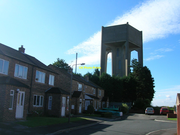 Photo 6"x4" Water tower, Riccall Riccall c2011