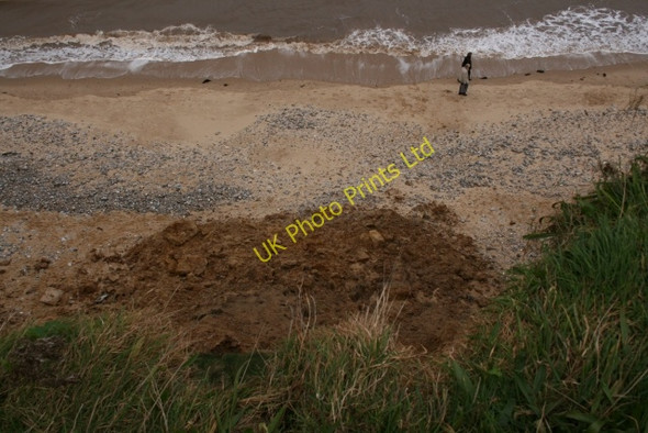 Photo 6"x4" Recent cliff fall, West Runton Cromer\/TG2142 c2006