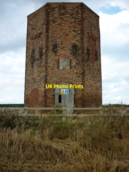 Photo 6"x4" Admiral Storr's Tower Hilston c2011