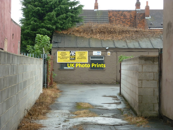 Photo 6"x4" Alpha Beta Display, Washington Street, Hull Kingston upon Hull c2011