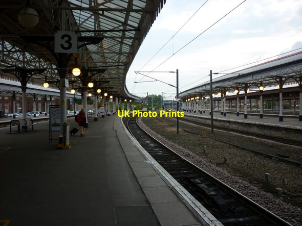 Photo 6"x4" Platform 3, York train station York\/SE5951 c2011