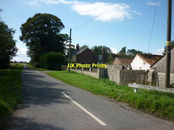 Photo 6"x4" The road to Haven Bank Bunker's Hill\/TF2653 c2011