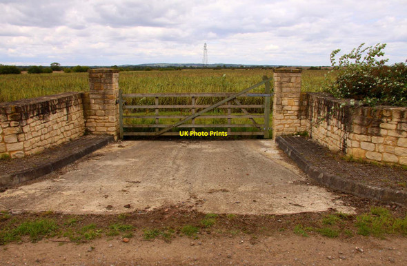Photo 6"x4" Gateway to a field Drayton\/SU4794 c2011