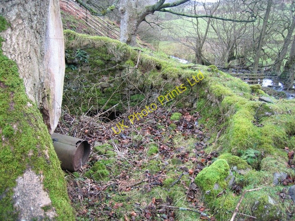 Photo 6"x4" Lime Kiln near Cilcain Pentre\/SJ1764 c2007