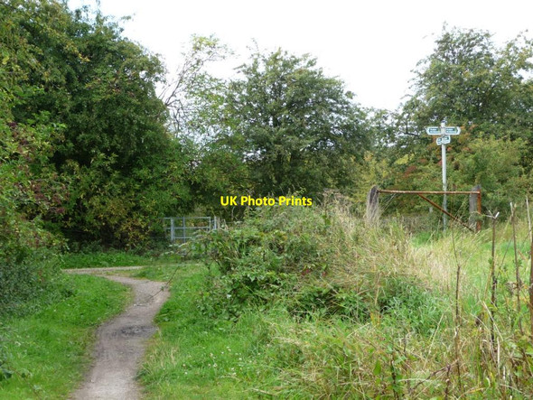 Photo 6"x4" Bridleway and footpath junction Austhorpe c2011