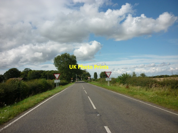 Photo 6"x4" Approaching the A157, on the B1225, High Street Biscathorpe c2011