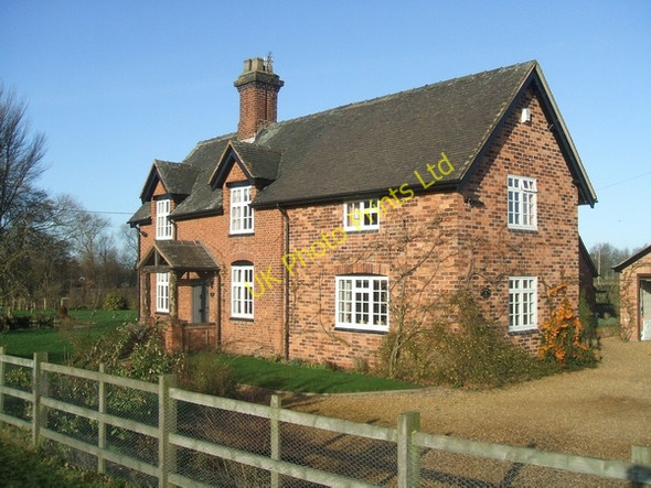 Photo 6"x4" Old Smithy Somerford\/SJ8908 c2007