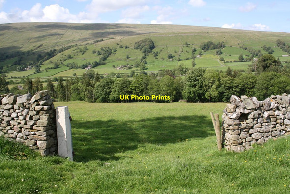 Photo 6"x4" Meadows above Slack looking towards Dentdale Dent\/SD7086 c2011