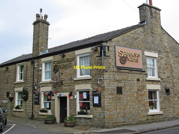 Photo 6"x4" Spinners Arms (1), Hadfield Road, Hadfield Glossop c2011