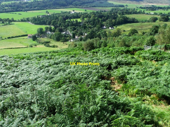 Photo 6"x4" Campsie Fells, Clachan of Campsie Clachan of Campsie c2011