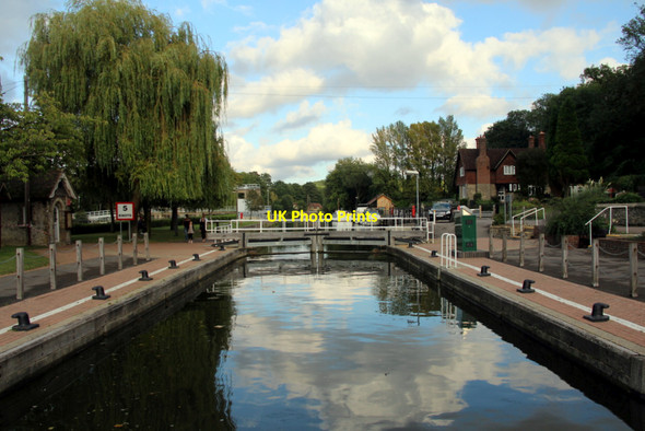 Photo 6"x4" Allington Lock, River Medway, Kent Abbey Gate\/TQ7558 c2011