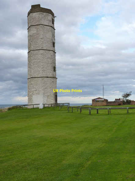 Photo 6"x4" Flamborough Old Lighthouse North Landing c2011
