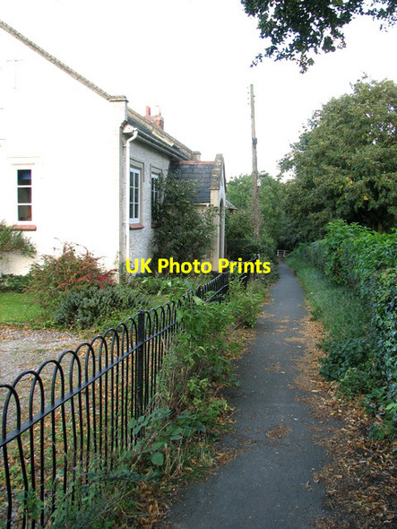 Photo 6"x4" Footpath past All Saints' churchyard, Laxfield Laxfield c2011
