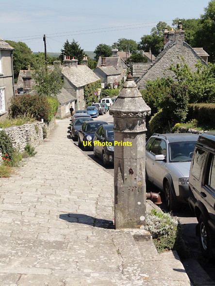 Photo 6"x4" Kingston Village Pump and Main Street Kingston\/SY9579 c2011