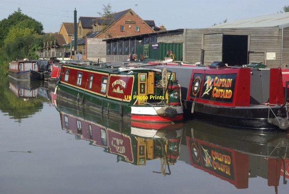 Photo 6"x4" Boats moored by Devizes Marina Devizes c2011
