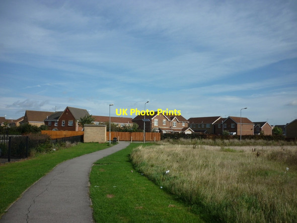 Photo 6"x4" A path leading to Kesteven Way, Kingswood Kingswood\/TA0834 c2011 P3