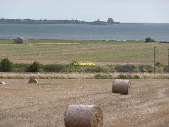 Photo 6"x4" Straw bales and stubble Fenwick\/NU0640 c2011