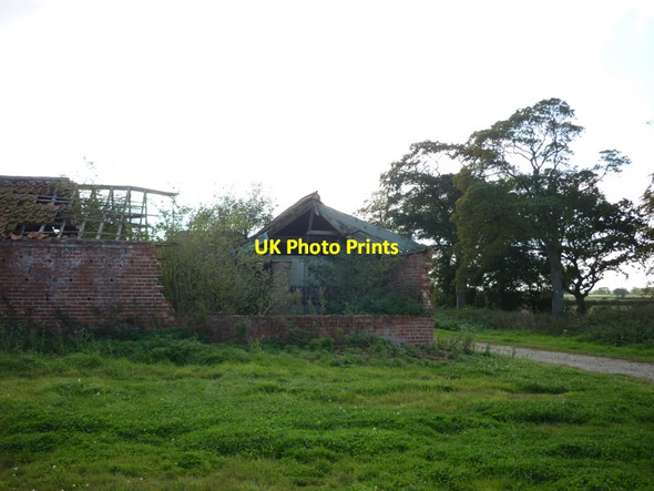 Photo 6"x4" Rowton Farm near Skirlaugh Arnold\/TA1241 c2011 P1