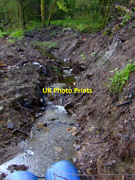 Photo 6"x4" Stream in Square Wood Inverkip c2011