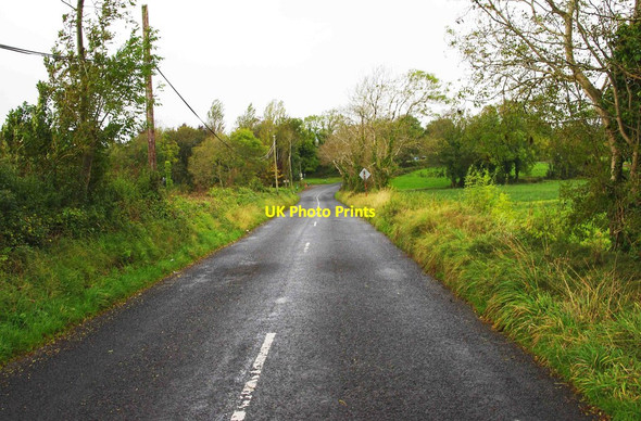 Photo 6"x4" R461 road  heading for Feakle\/An Fhiacail Feakle c2011