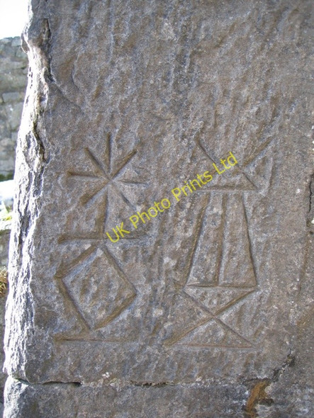 Photo 6"x4" Moel Famau Jubilee Tower Hieroglyphs Loggerheads\/SJ1862 c2007