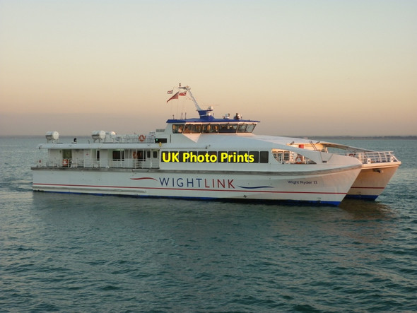 Photo 6"x4" Wight Ryder II docks at Ryde Pier Head Ryde c2011