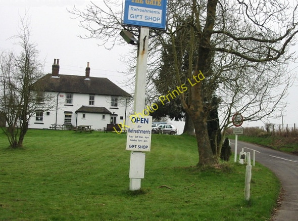 Photo 6"x4" The Gate, Rhodes Minnis Mockbeggar\/TR1443 c2007