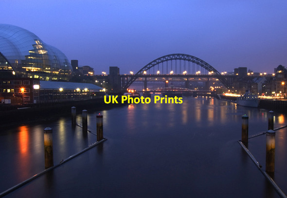 Photo 6"x4" View from the Gateshead Millennium Bridge Newcastle upon Tyne c2011