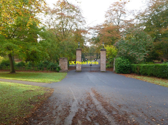 Photo 6"x4" Coventry, park entrance Coventry c2011