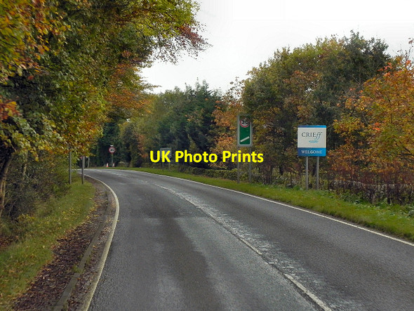 Photo 6"x4" A85 (Perth Road) Entering Crieff Crieff\/NN8621 c2011