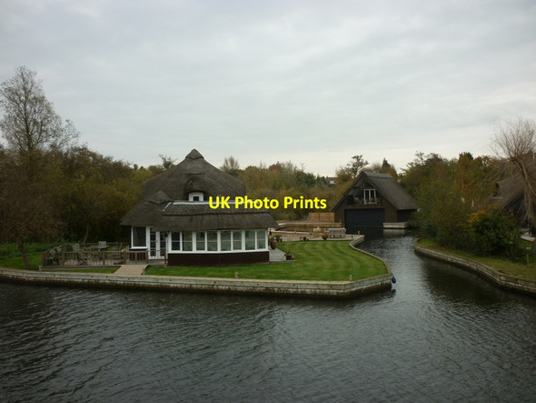 Photo 6"x4" Riverside houses, Horning Horning c2011