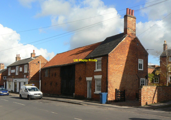 Photo 6"x4" Barn on Main Street Keyworth c2011