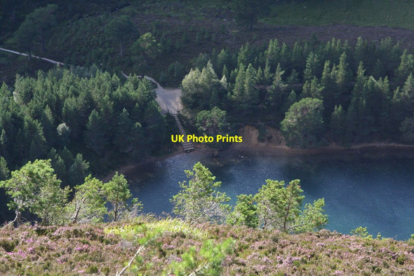 Photo 6"x4" Lochan Uaine Creag nan Gall\/NJ0010 c2011
