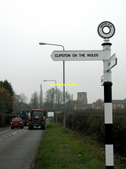 Photo 6"x4" Fingerpost at Normanton Normanton-on-the-Wolds c2011
