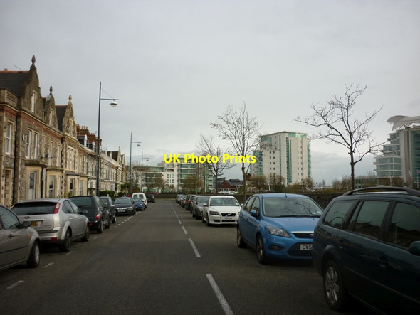 Photo 6"x4" Windsor Esplanade, Cardiff Bay Cardiff\/Caerdydd c2011