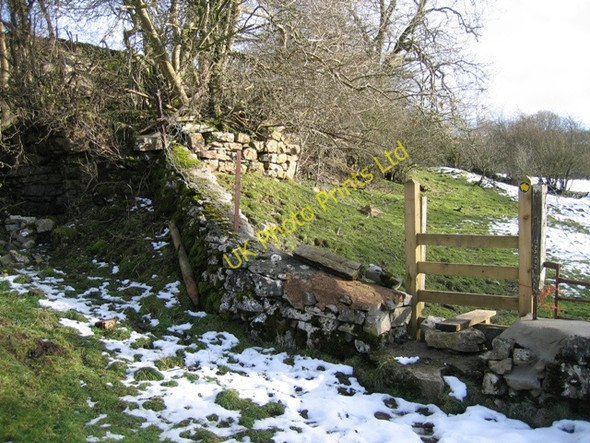 Photo 6"x4" New Stile in an Old Wall Bryn-yr-ogof c2007