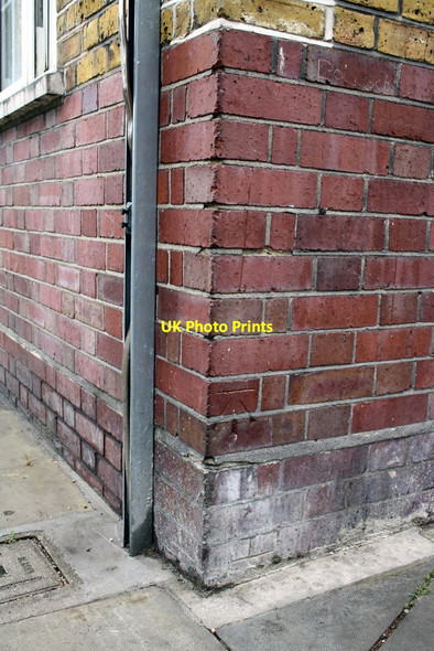 Photo 6"x4" Benchmark on 'Datchet House', Augustus Street Marylebone\/TQ2881 c2011