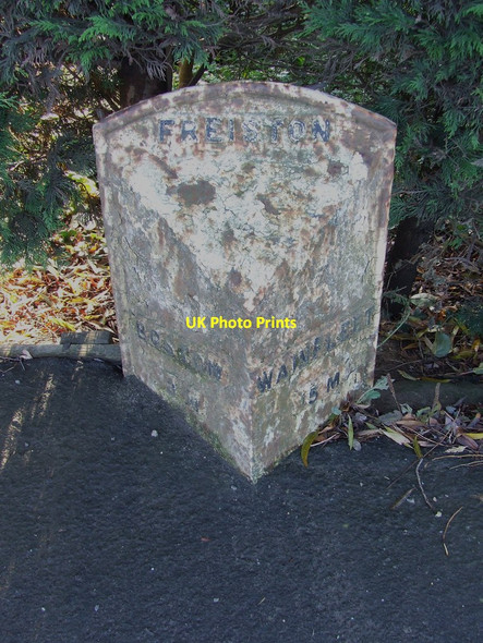 Photo 6"x4" Old Milepost Haltoft End c2011