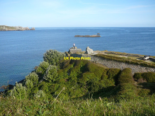 Photo 6"x4" Benham Batteries, The Garrison, Hugh Town Hugh Town c2011