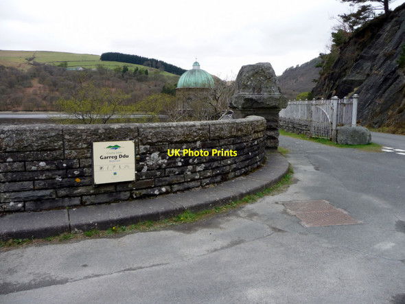 Photo 6"x4" Garreg Ddu Reservoir, Elan Valley, Mid-Wales Elan Village c2011