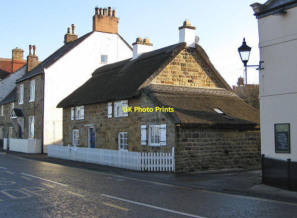 Photo 6"x4" Thatched cottage, Sandsend Sandsend\/NZ8612 c2012