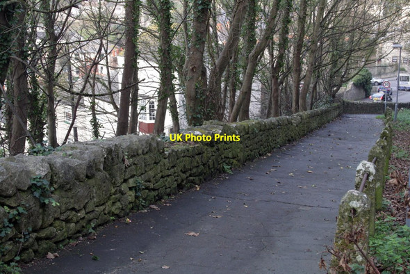 Photo 6"x4" Old Hill, looking down towards New Road Fortuneswell c2011