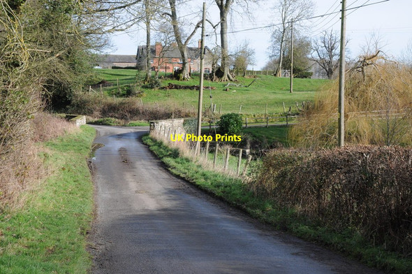 Photo 6"x4" Road through Millhalf Millhalf c2012