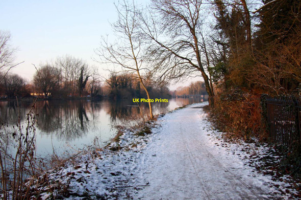 Photo 6"x4" Snow covered Thames Path at Sonning Sonning c2012