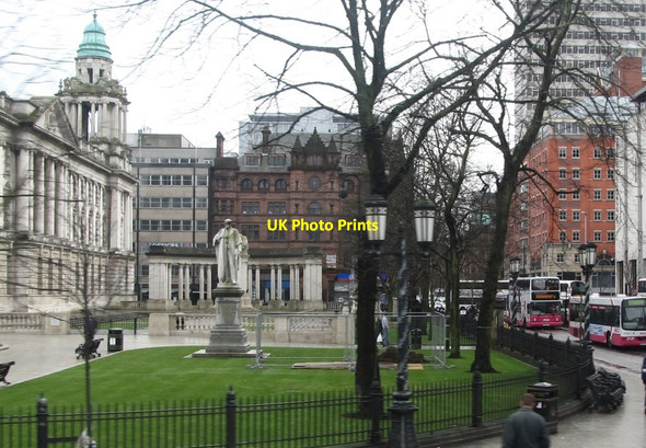 Photo 6"x4" Belfast War Memorial from Donegall Square North Belfast c2011