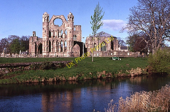 Photo 6"x4" Elgin Cathedral Elgin c1990