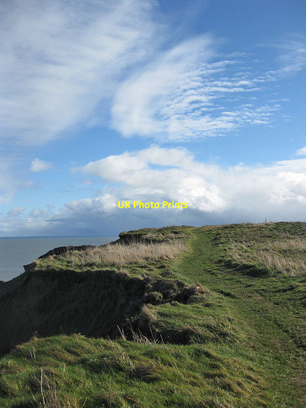 Photo 6"x4" The Cleveland Way on Wheatcroft Cliff Scarborough\/TA0388 c2012